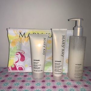 Mary Kay Satin Hands Set:  Fragrance Free  Cream / Scrub / Softener